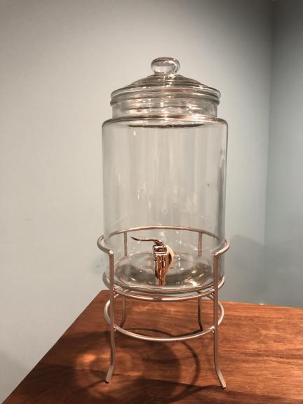 Iced tea/water server for sale in Rochester MI