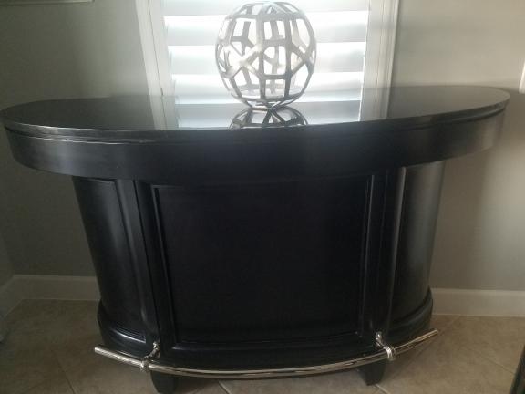 Bar with 2 high Stools