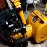 Poulan pro 24" 2stage elc. Start snowblower for sale in Dubuque IA by Garage Sale Showcase member Spokane1962, posted 12/19/2018