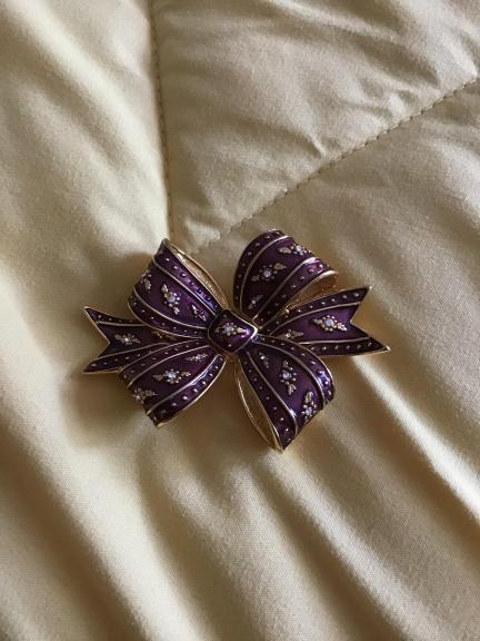 Bow pin for sale in South Burlington VT