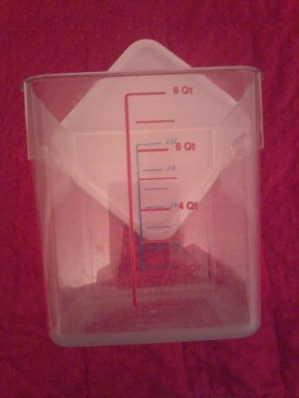 Rubbrmaid 8 quart prep container for sale in Mchenry IL