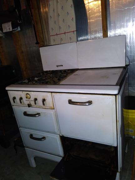 Antique Vintage 1930's Detroit Jewel Gas Stove