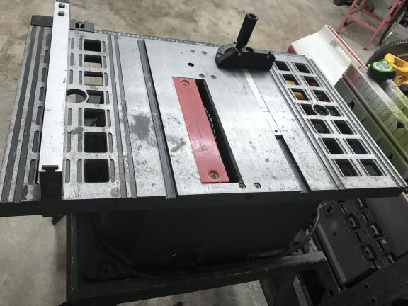 CRAFTSMAN 10 INCH PORTABLE TABLE SAW