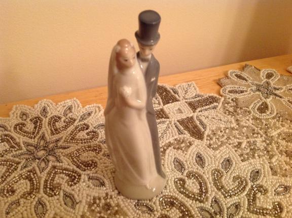 Porcelain TopHat Bridal Couple for sale in Huntley IL