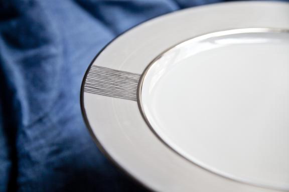 LIMOGES "NEW YORK" DINNER PLATES