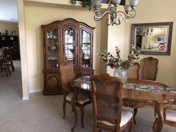 Dining room set for sale in Fort Myers FL