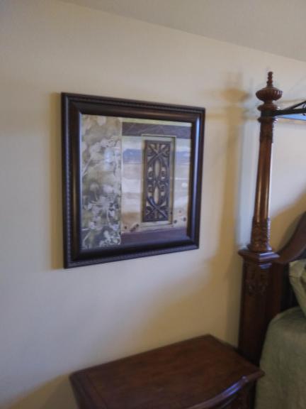 King Size Bedset w/mattresses & 2 Large Pictures