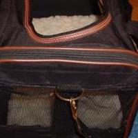 Pet Carrier New for sale in Fort Mill SC by Garage Sale Showcase member katherine suehr, posted 04/28/2019