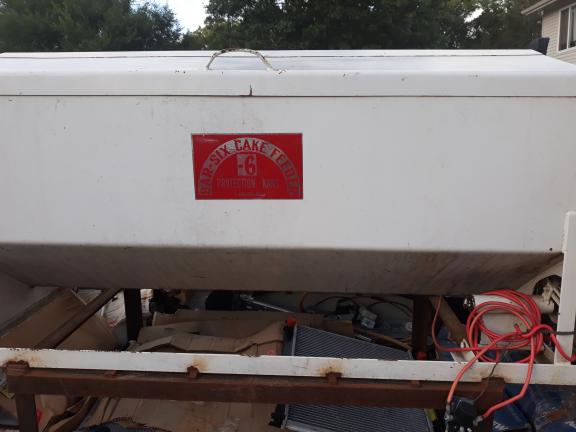 Bar 6 cake feeder for sale in Madison County AR