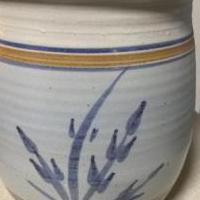 Stoneware utensil holder for sale in Carol Stream IL by Garage Sale Showcase member Nicholas1013, posted 08/04/2019