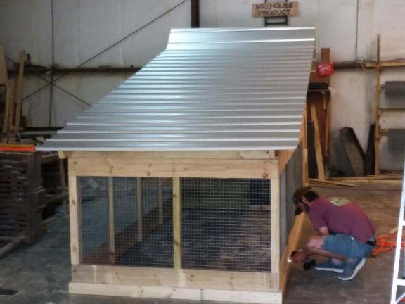 Garage sale in Vidalia, Georgia of Garage Sale Showcase Member Leslie.