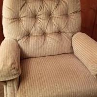 Recliner for sale in Urbana OH by Garage Sale Showcase member Cheryl McCreary, posted 06/09/2019