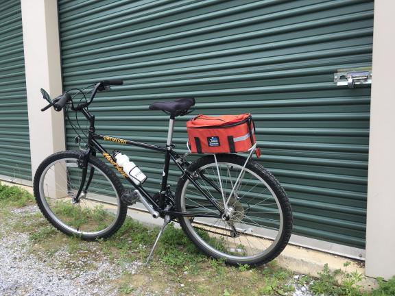 Bike  Speclialized    Hard Rock.   24”