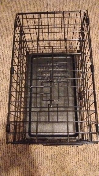 PETMATE SMALL PET KENNEL
