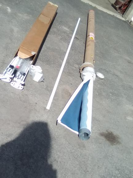 CAREFREE 9 FOOT AWNING FOR FOR CAMP/TRAVEL TRAILER