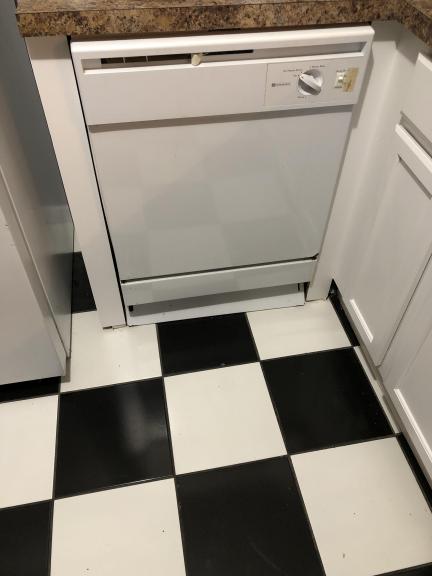 Americana Dishwasher for sale in Bushkill PA