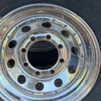 Ford 8 lug 16x6 chrome rim for sale in Pioneer CA by Garage Sale Showcase member KeyserSozae, posted 08/22/2019