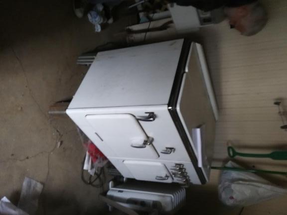 Vintage Chambers gas oven