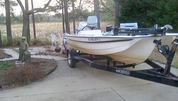 Fixer upper Bass boat,trailer,fish finder,trolling motor for sale in Vass NC