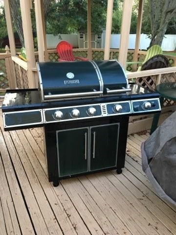 Propane Grill for sale in Hillsborough NJ