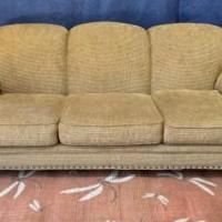 Flexsteel custom couch - 3 cushions for sale in Grand Lake CO by Garage Sale Showcase member Jobsitemaintenance, posted 08/21/2024