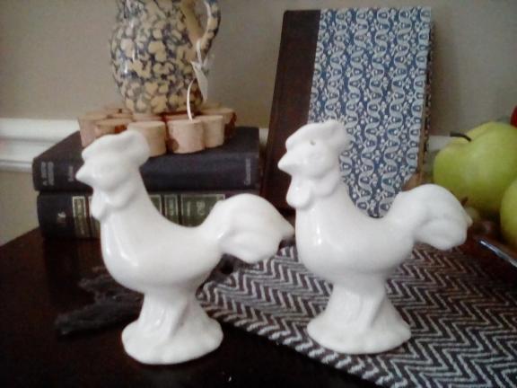 Rooster salt shakers for sale in Cartersville GA