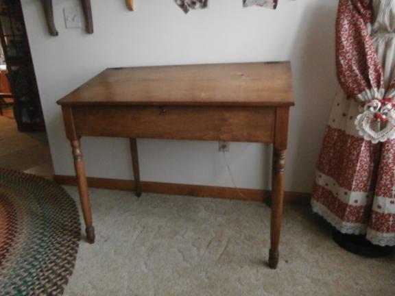 Antique Desk for sale in North Tonawanda NY