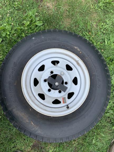 Garage sale in Johnstown, New York of Garage Sale Showcase Member Karlh192. 2 items currently listed for sale.