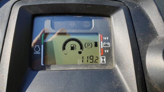 John Deere X380 Lawn Tractor