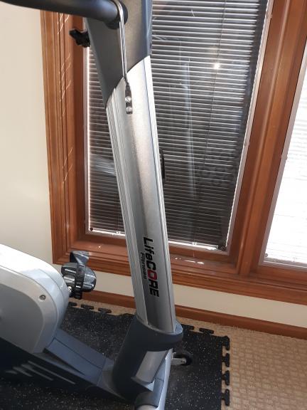 Lifecore 900ub stationary bike
