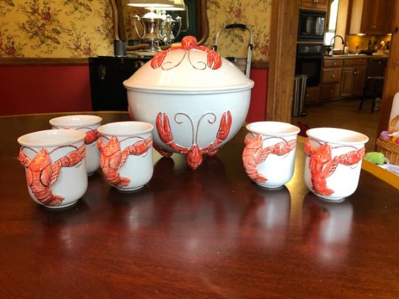 Garage sale in Southern Pines, North Carolina of Garage Sale Showcase Member phoebe. 6 items currently listed for sale.