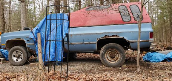 Garage sale in Mcconnellsburg, Pennsylvania of Garage Sale Showcase Member LarryCooper.