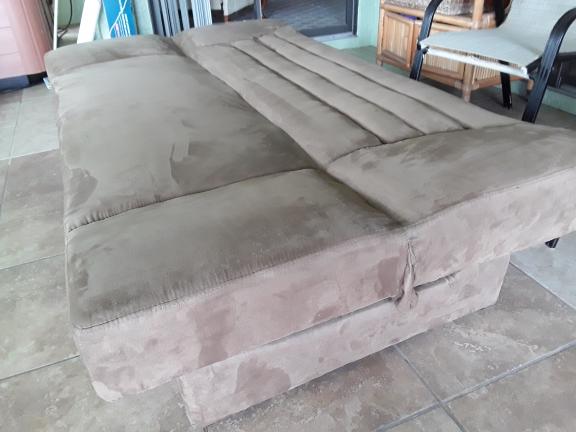 Day Bed (convertable) storage below