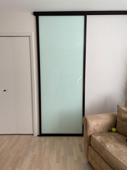 Garage sale in Irvington, New York of Garage Sale Showcase Member corenp.