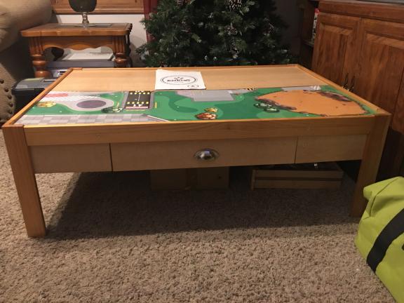 KidKraft Waterfall Mountain Train Table