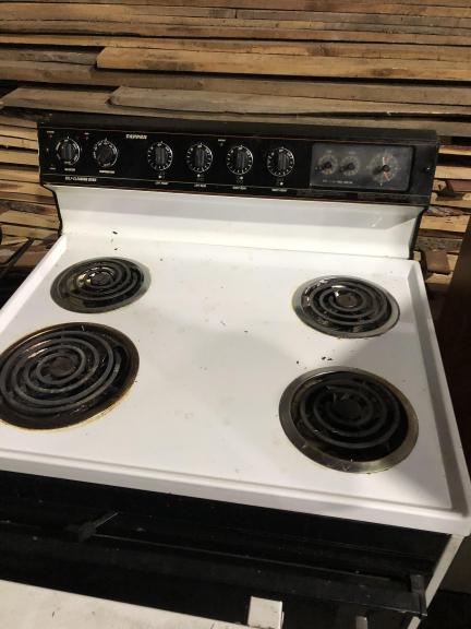 Electric range for sale in Sandusky OH