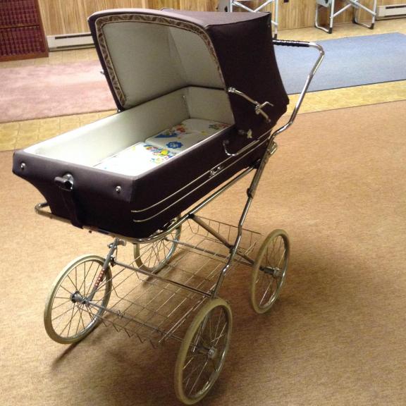 SILVER CROSS CARRIAGE 1980