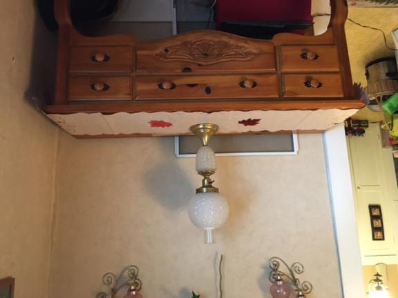 Dining Room Table, Hutch and matching Sideboard