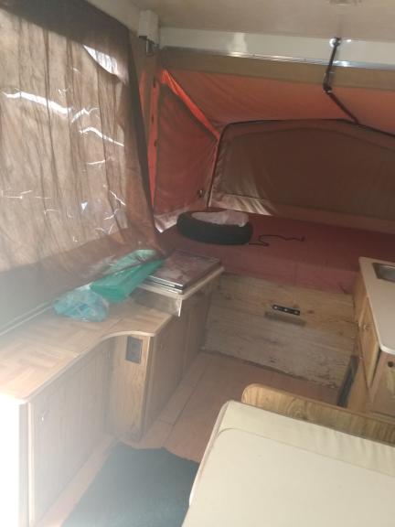 1988 STARCRAFT CAMPER POP UP