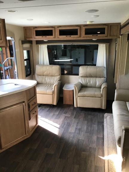 2018 Starcraft travel trailer
