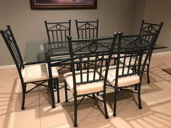 Dining room set for sale in Belle Mead NJ