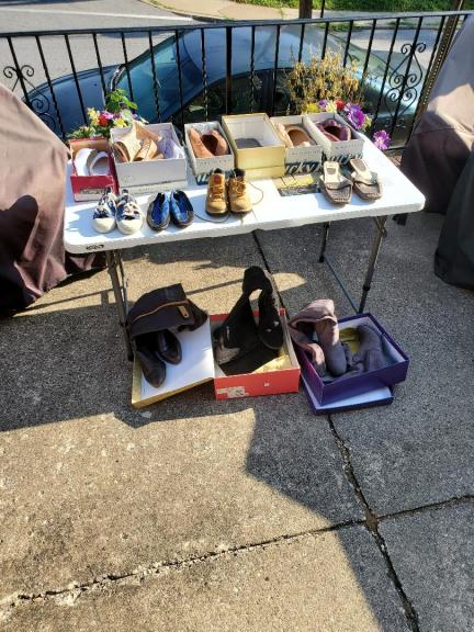 Garage sale in Upper Darby, Pennsylvania of Garage Sale Showcase Member kbenns8622.