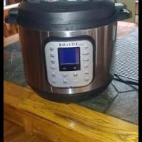 Instapot Pressure Cooker for sale in Warminster PA by Garage Sale Showcase member emmybec2, posted 08/29/2021