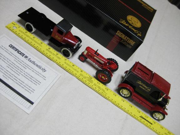 Fred Ertl Jr. Signature Set Ford Model T Hawkeye Truck Farmall IH 350 Tractor