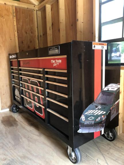 Dale Earnhardt Jr. MacTools Toolbox