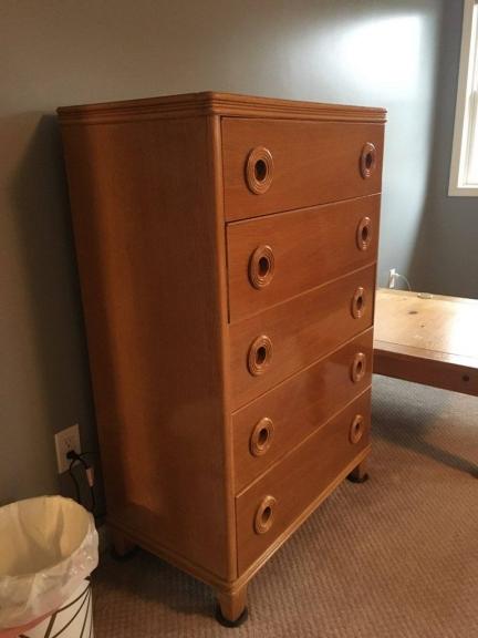 5 drawer dresser and mirrored vanity