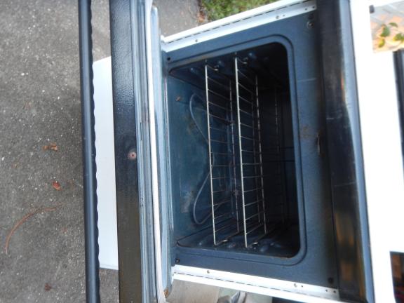 Fridaire Oven