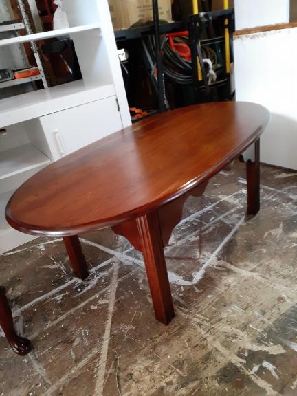 COCKTAIL / COFFEE TABLE for sale in Earlysville VA