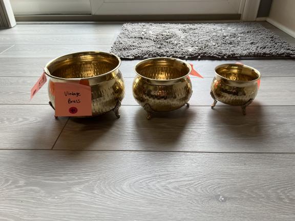 Garage sale in Marlboro, New Jersey of Garage Sale Showcase Member Mhaber. 12 items currently listed for sale.