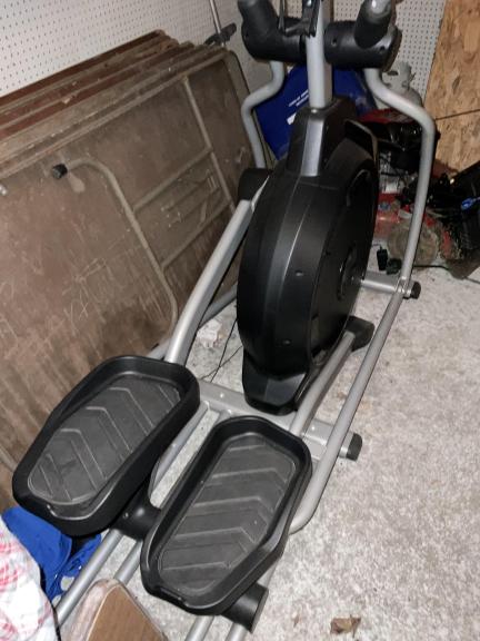 Spirit XE295 Model Elliptical